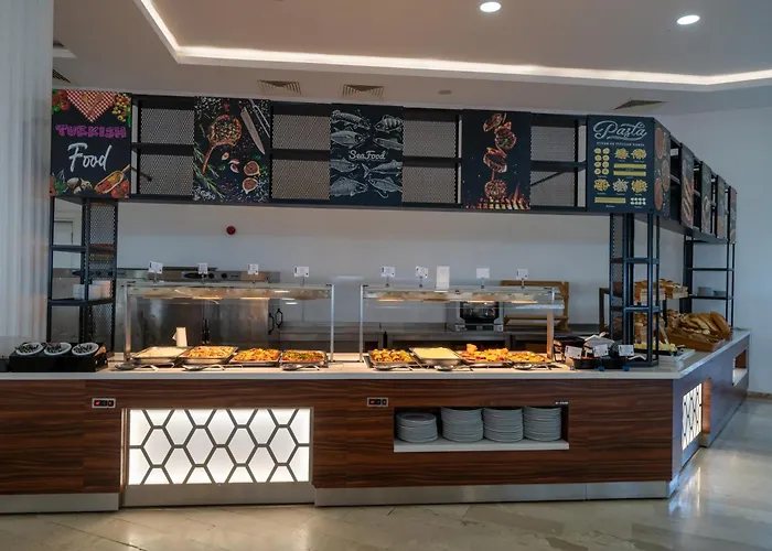 Anadolu Club Hotel 5*